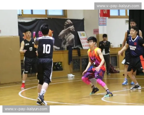 鹰日争锋：史诗对决，篮球之巅的荣耀与激情